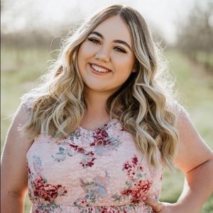 Meet your Posher, Isabella